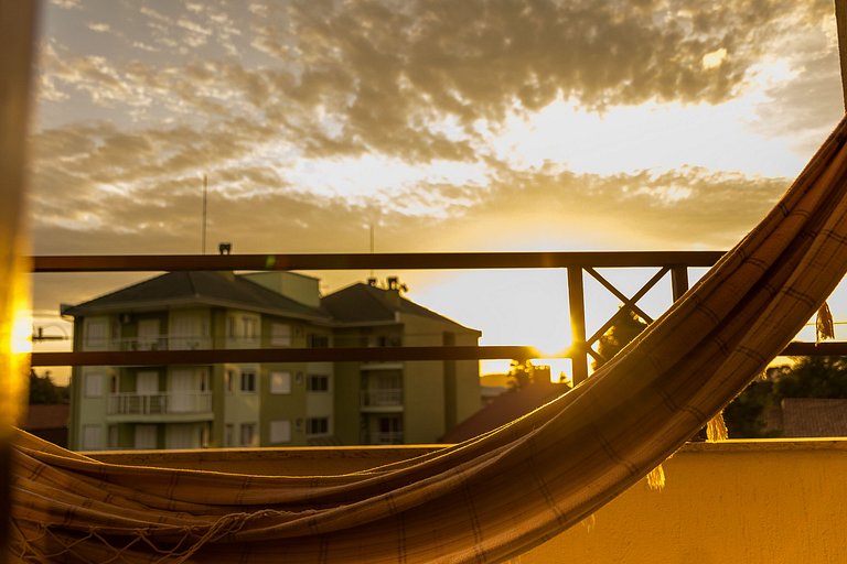 Apto 304 Aconchegante para Passeio ou Trabalho com Sacada