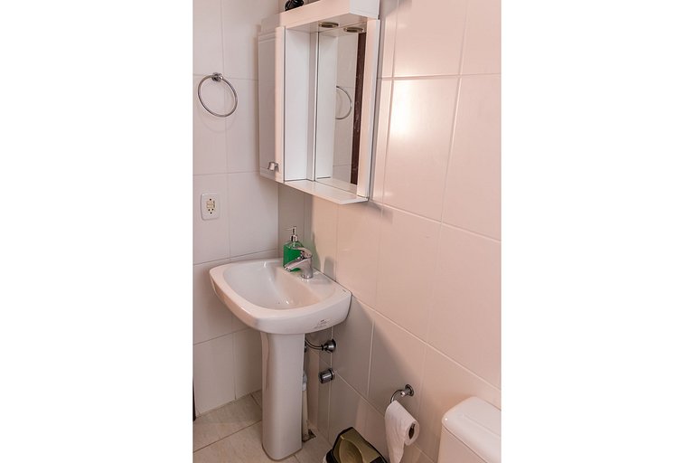 Apto 304 Aconchegante para Passeio ou Trabalho com Sacada