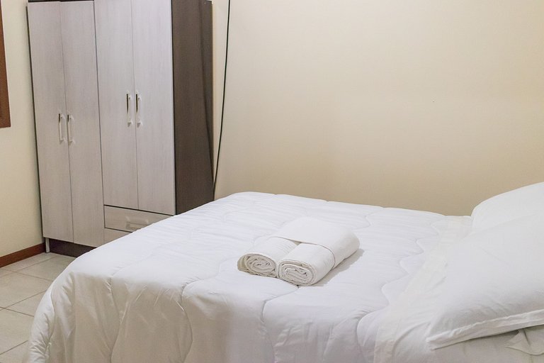 Apto 304 Aconchegante para Passeio ou Trabalho com Sacada