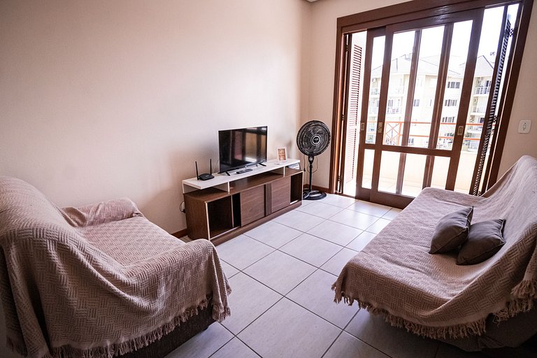 Apto 304 Aconchegante para Passeio ou Trabalho com Sacada